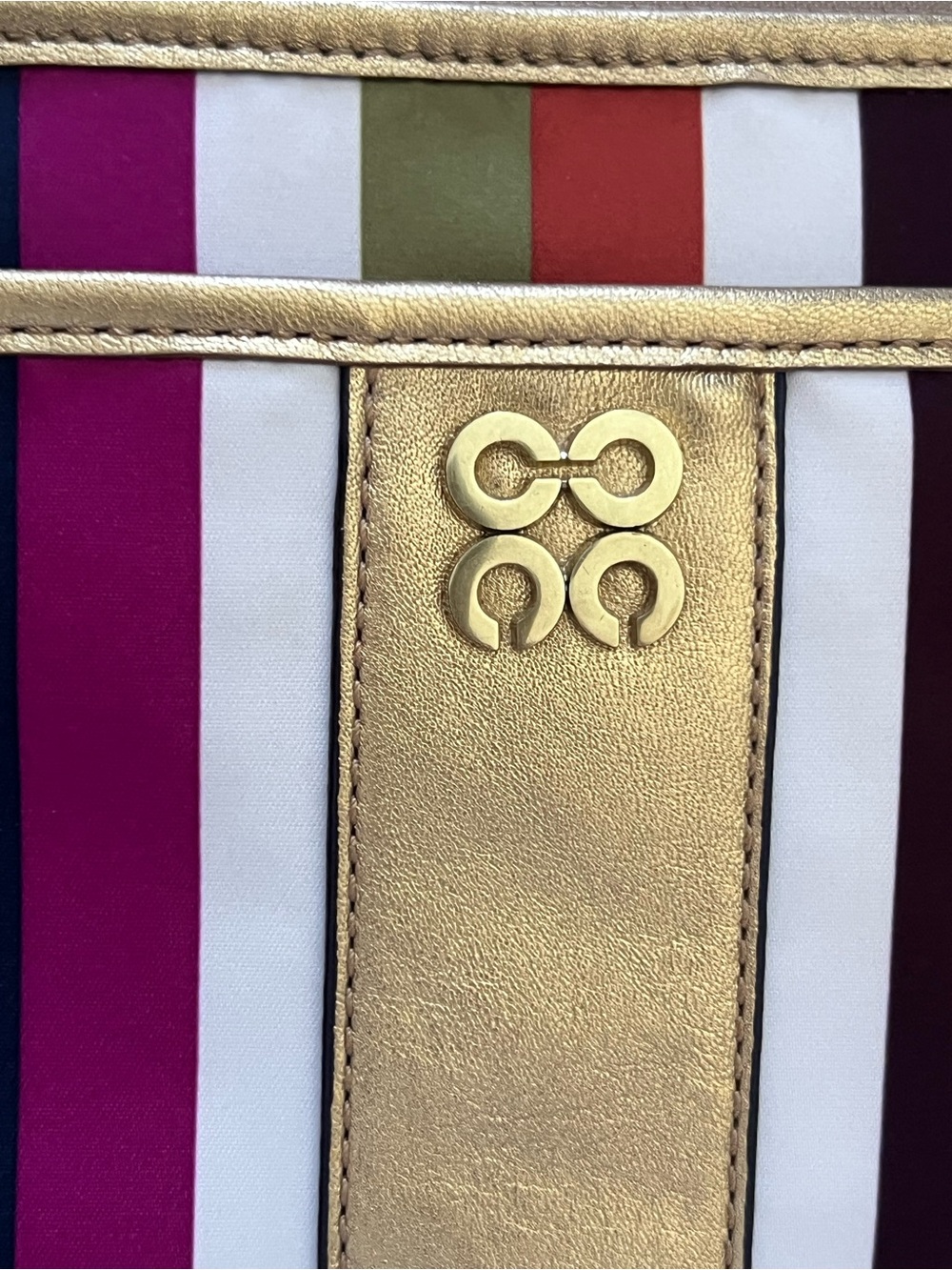 COACH LEGACY JULIA 2 pc MATCHING TAG SET. CROSSBODY & WRISTLET w GOLD TRIM EUC - Picture 10 of 16